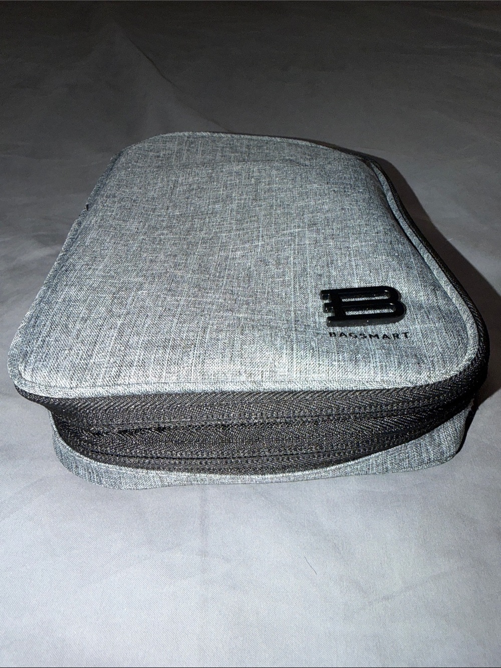 BAGSMART Gray Compact Camera Accessory Pouch - Picture 8 of 9